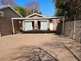 Klerksdorp Accommodation at R&T Guesthouse | Viya