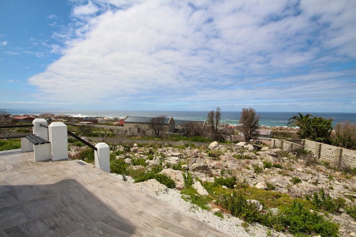 Western Cape Accommodation at Protea Cottage | Viya