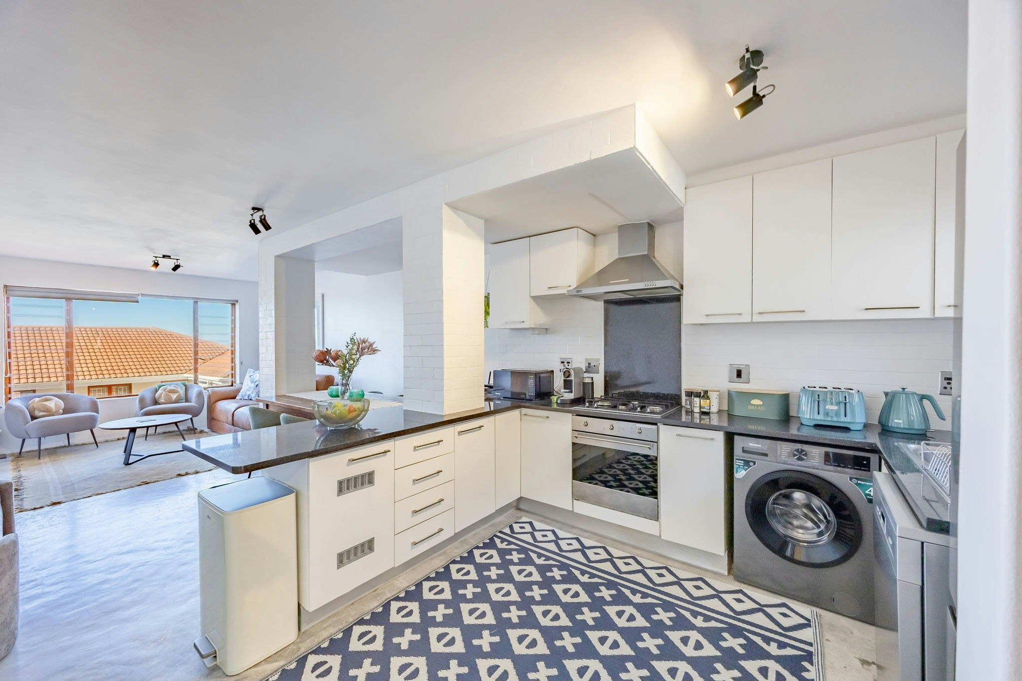 Kalk Coastal Apartment image no 24 of 40