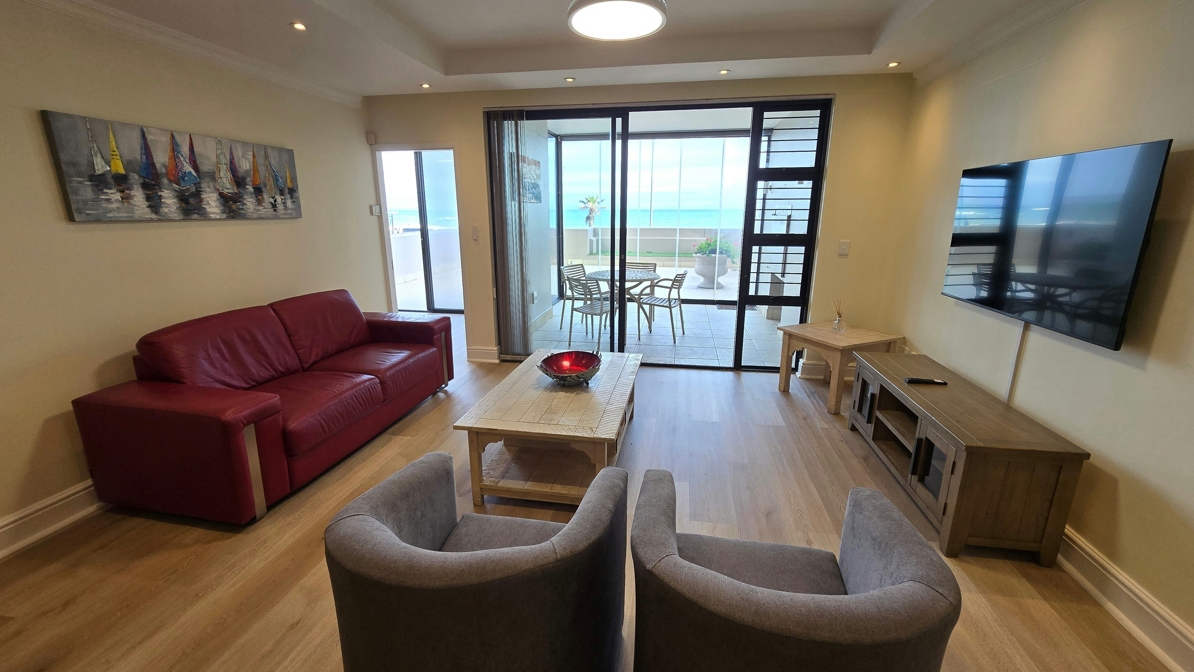2 Tivoli Luxury Self Catering image no 6 of 24