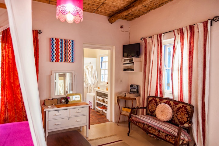 Western Cape Accommodation at The Artist's Cottage | Viya