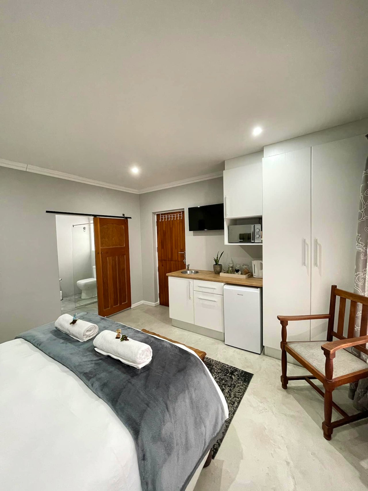 Jeffreys Bay Accommodation at  | Viya