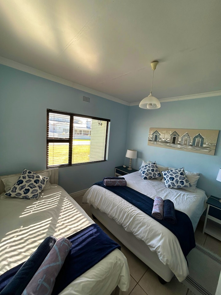 Agulhas Accommodation at Struisbaai Beach House | Viya