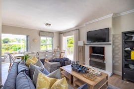 Plettenberg Bay Accommodation at Roche Bonne 28 | Viya