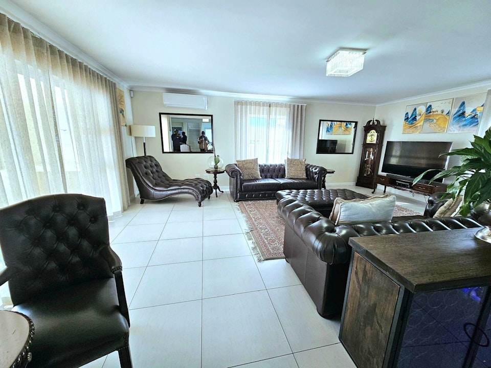 Bloubergstrand Accommodation at  | Viya