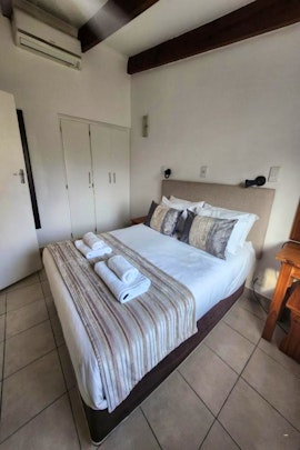 Ballito Accommodation at Chaka's Rock Beach Chalet 7 | Viya