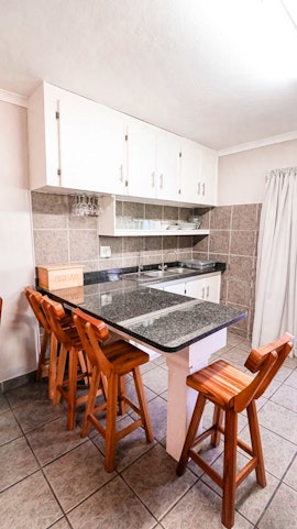 North Coast Accommodation at Uitspan 5 | Viya