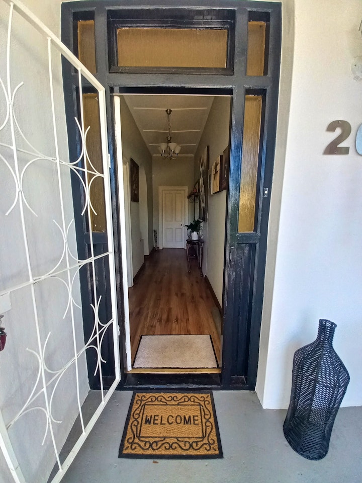 Overberg Accommodation at Delavigne House - The Porch suite | Viya