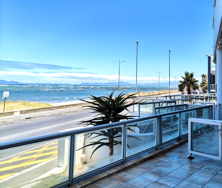 Cape Town Accommodation at Tranquil Impulse on Strand | Viya