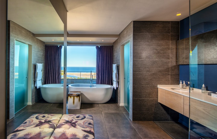 Garden Route Accommodation at Sky Villa Boutique Hotel by Raw Africa Collection | Viya