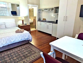 Southern Suburbs Accommodation at Herschel Court Studio | Viya