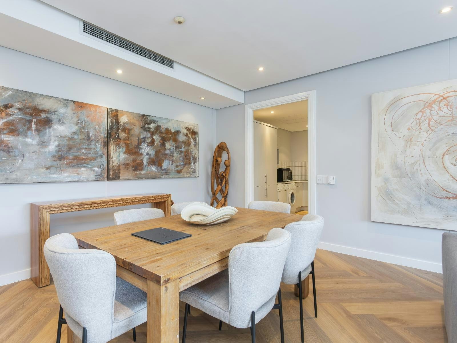 Mountain Marina - Two Bedroom Premier 17 image no 9 of 17