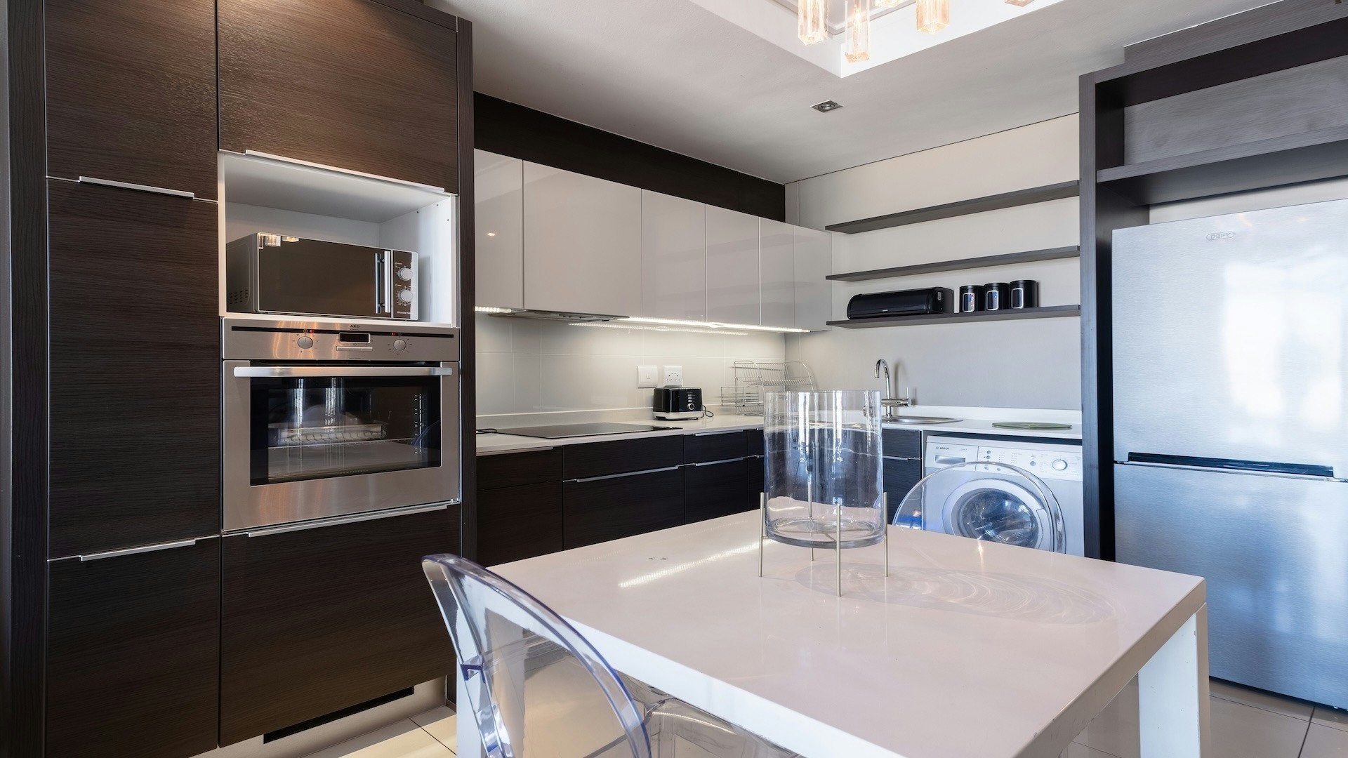 Crystal Towers Studio Apartment 310 image no 12 of 19