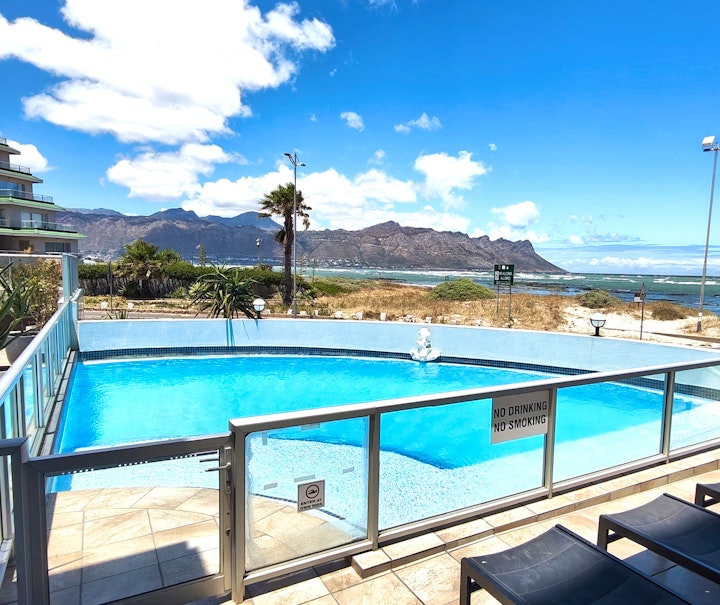 Cape Town Accommodation at Tranquil Impulse on Strand | Viya