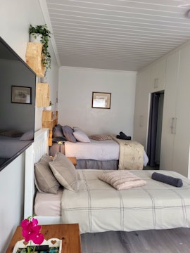 Overberg Accommodation at Heuning Nessie | Viya