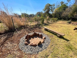 Cradle Of Humankind Accommodation at Lekker Plekkie Farm Cottage | Viya