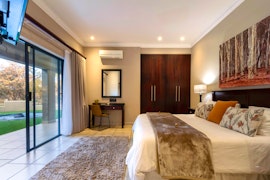 Dinokeng Game Reserve Accommodation at Hunters Pride 40 | Viya