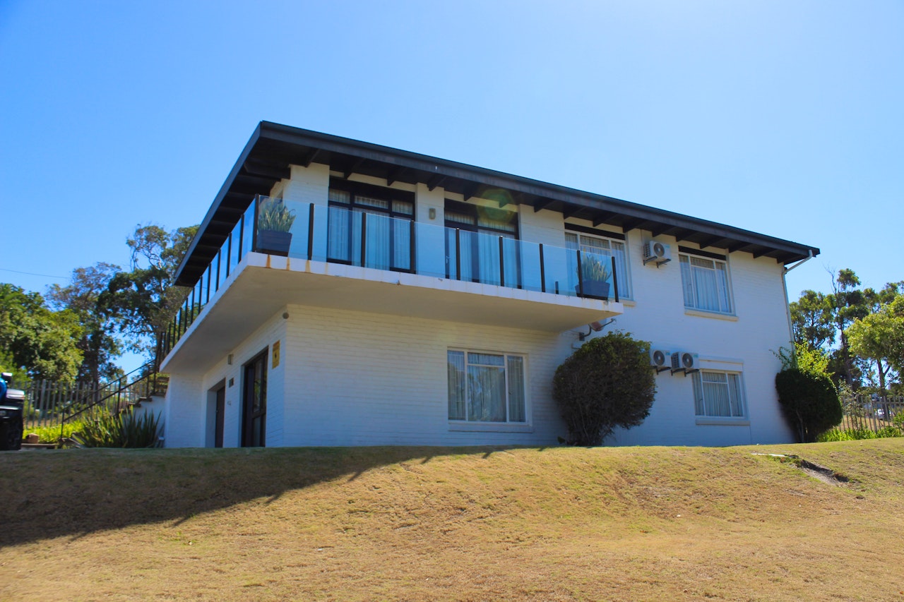 Garden Route Accommodation at  | Viya