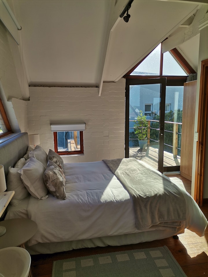 Cape Town Accommodation at Surf Stroll | Viya