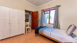 Struisbaai Accommodation at Main 38 | Viya