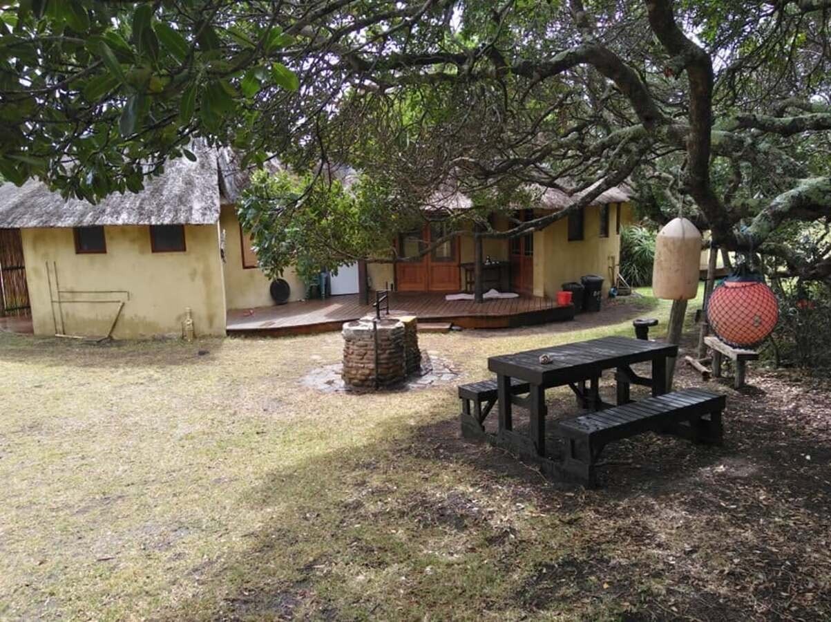 Umtendwe Beach Cottages image no 15 of 16
