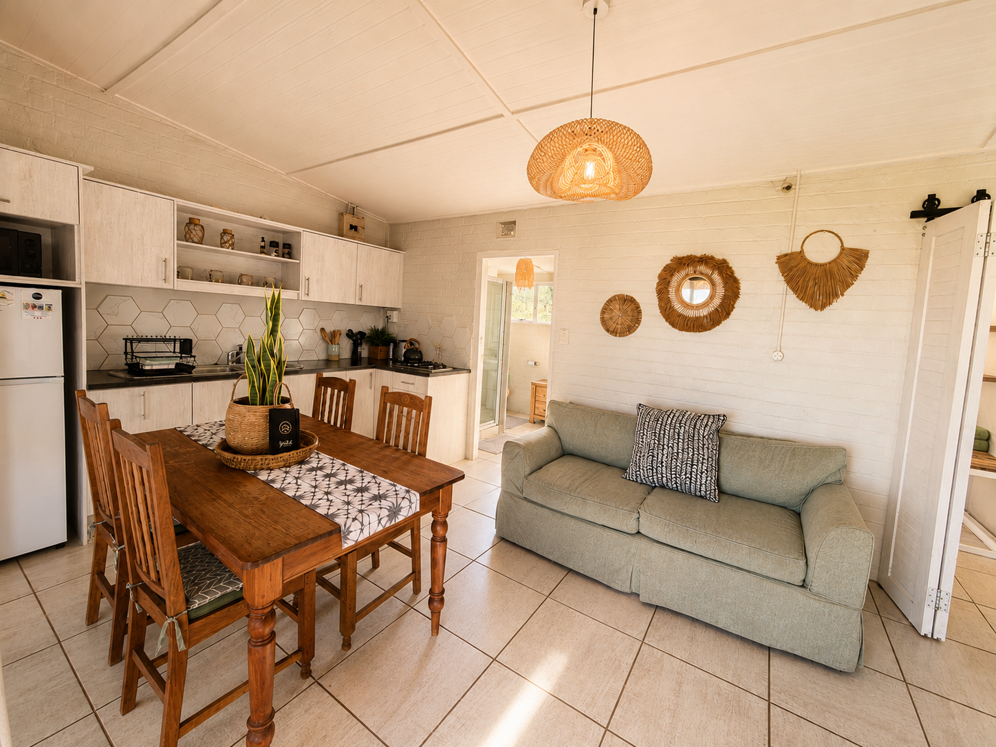 Bungalow 13 image no 34 of 39