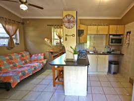 Jeffreys Bay Accommodation at Lazybay Cottage | Viya