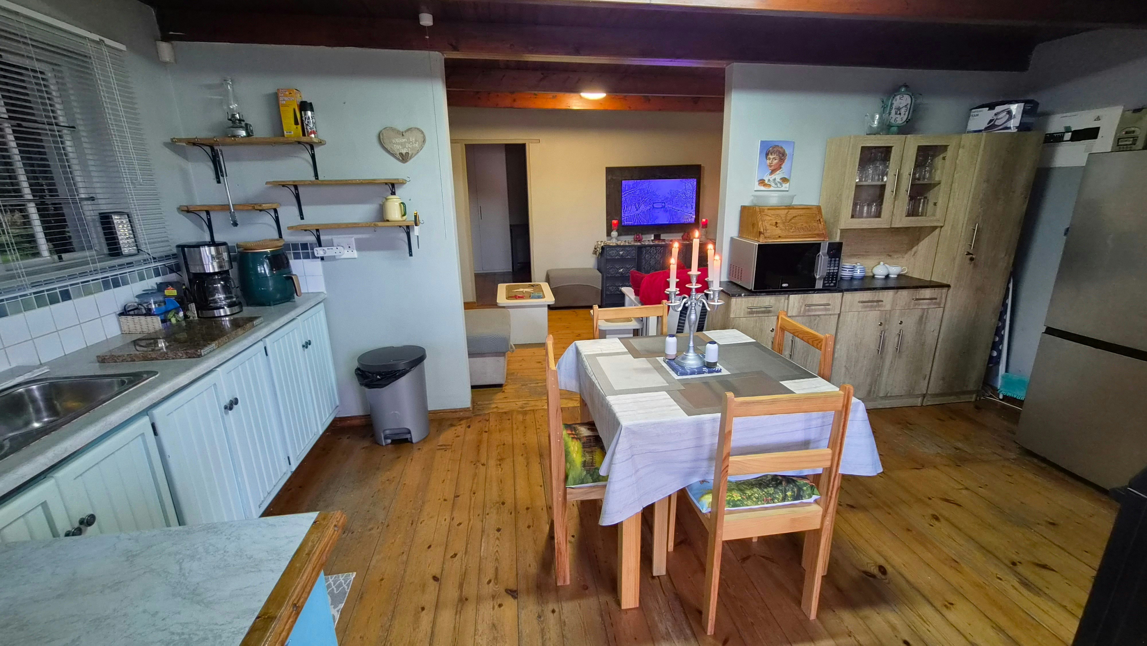 Krakeel Guesthouse @ R62 Langkloof image no 12 of 24