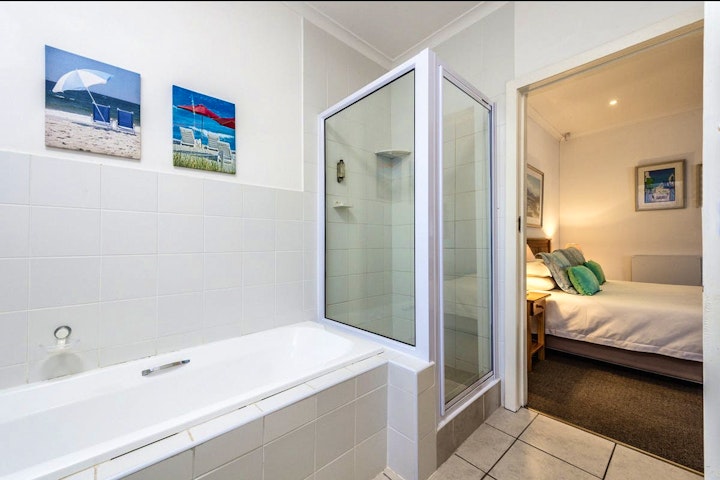Gqeberha (Port Elizabeth) Accommodation at Summer Blue Guest House | Viya