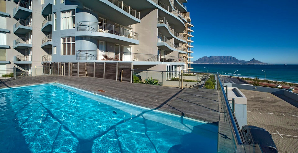 Bloubergstrand Accommodation at  | Viya