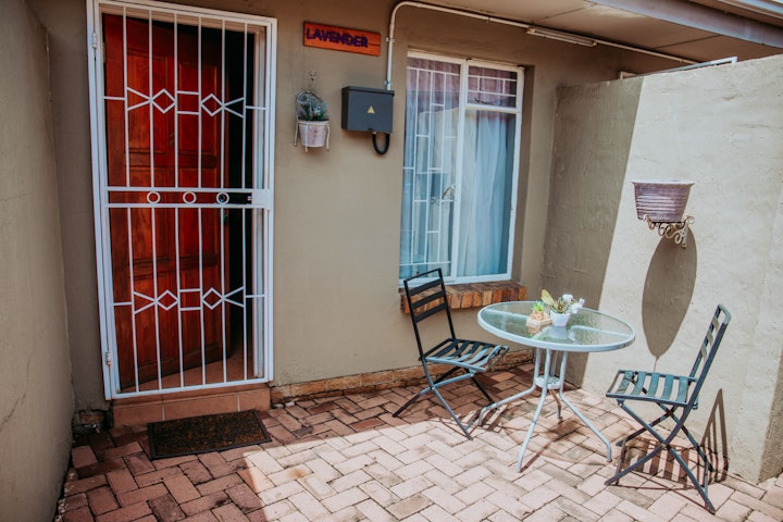 Middelburg Accommodation at Stay at 12 Guest House and Selfcatering Accomodation | Viya