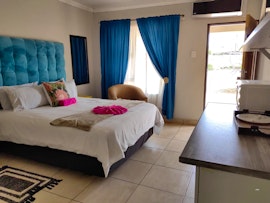 Kalahari Accommodation at Rose and Thorn Guesthouse | Viya