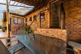 Centurion Accommodation at Thatch Haven Guesthouse | Viya