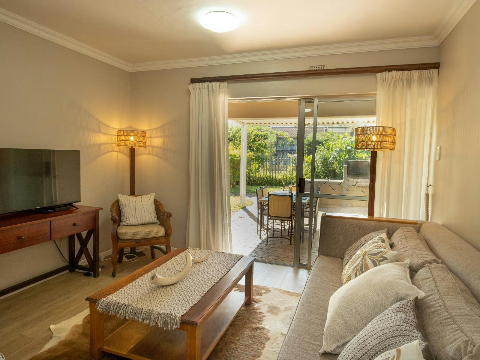 Lakeview Cabanas - Unit 8 image no 1 of 38