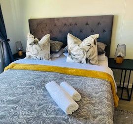 Bloubergstrand Accommodation at Xanadu Style In Tableview | Viya