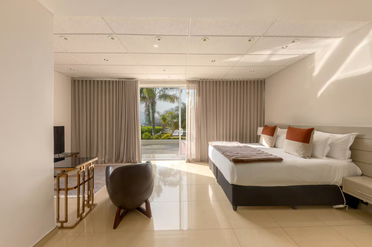 Solara Luxury Villa-Bishops Court image no 51 of 58