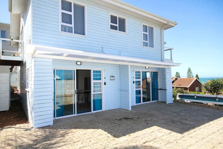 Sarah Baartman District Accommodation at Casa Surf Lodge Cassita | Viya