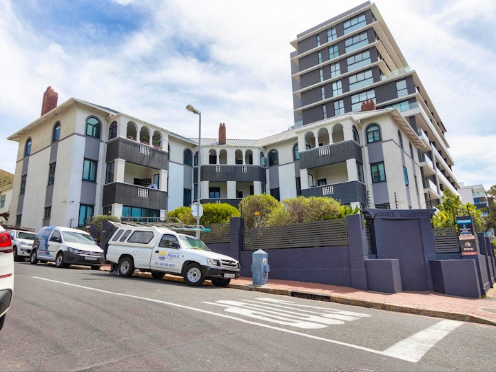 Cape Town Accommodation at Warwick Mansions | Viya