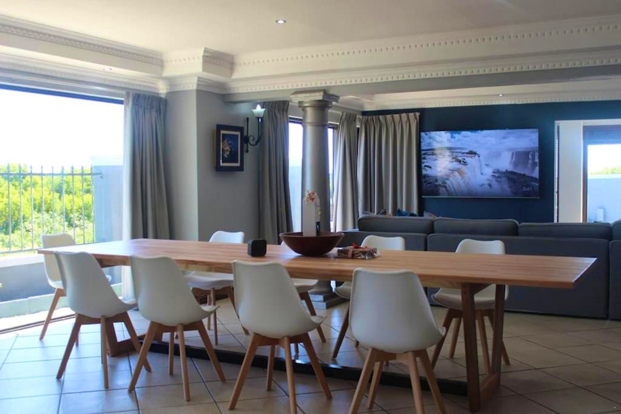 Bloubergstrand Accommodation at  | Viya