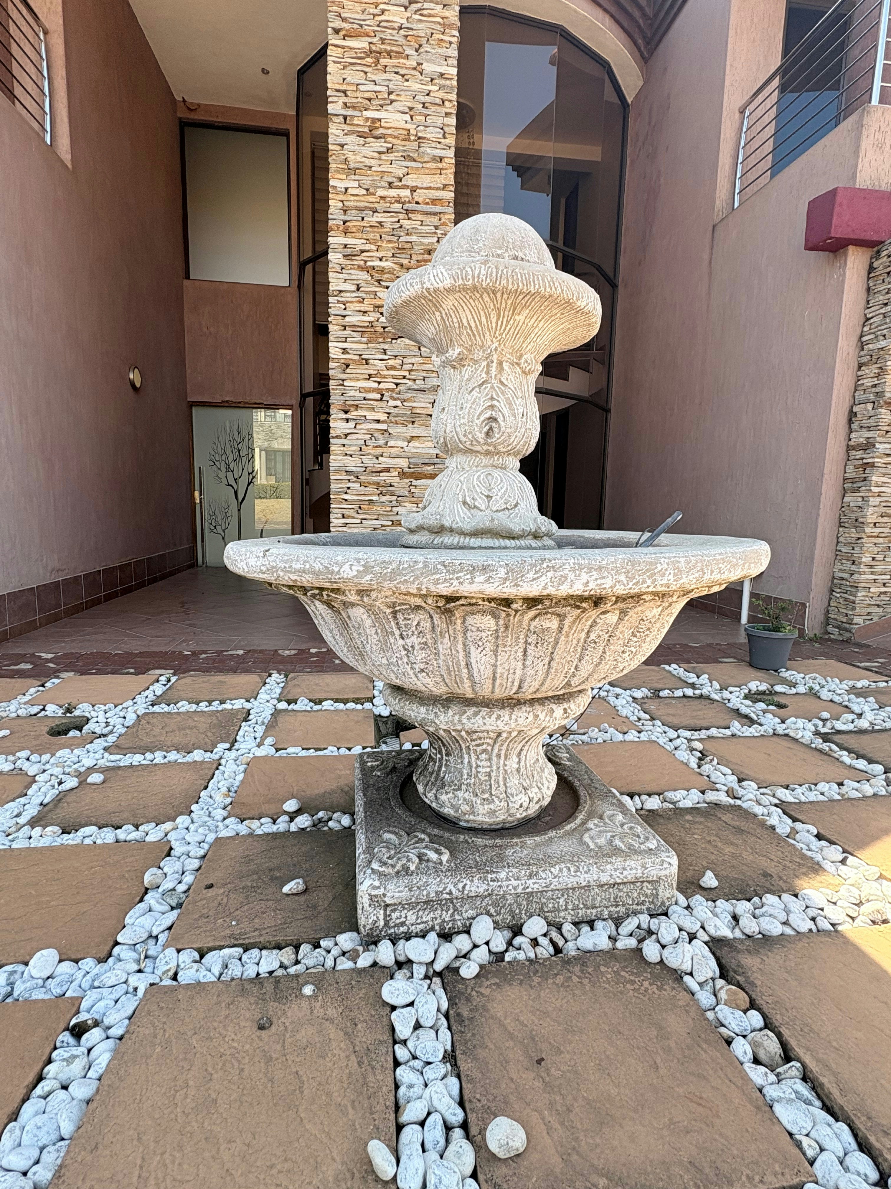 Magalies Villa image no 1 of 9