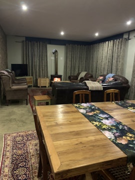 Drakensberg Accommodation at The Oaktree House | Viya