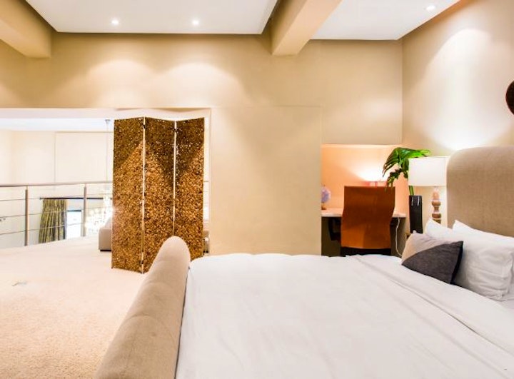 Western Cape Accommodation at Uber Luxurious NYC-Style Penthouse | Viya