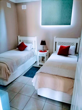 Port Shepstone Accommodation at Poolside Guest House | Viya