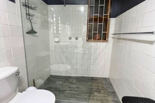 Twelve First Avenue Holiday Home