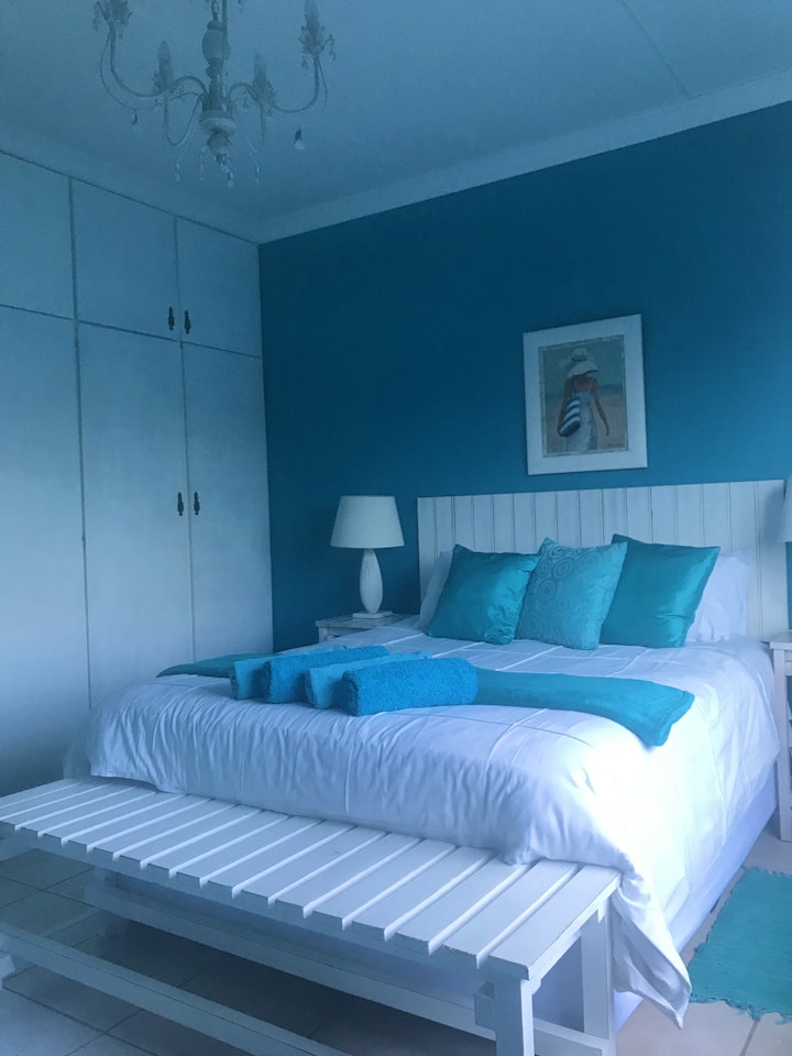 Overberg Accommodation at Struisbaai Beach House | Viya