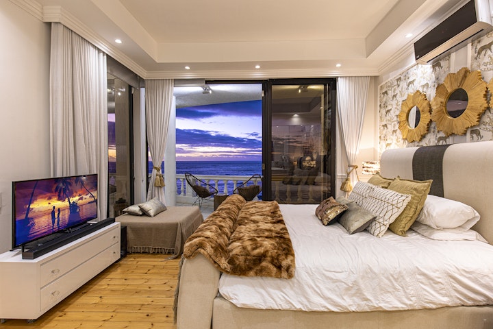 Cape Town Accommodation at Clifton Beachfront Dream Apartment | Viya