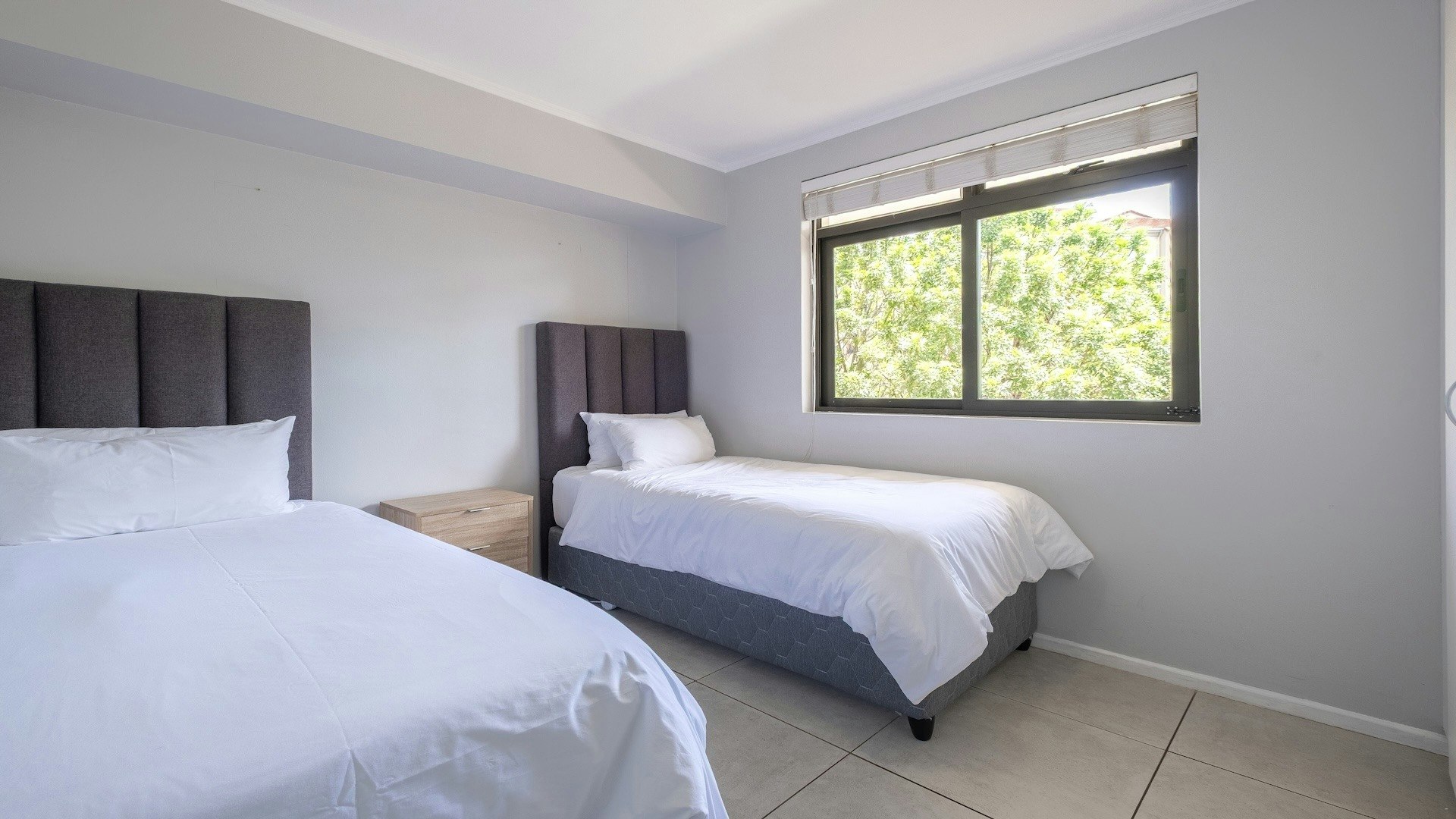 The Island Club 2 Bed Apartments image no 8 of 18