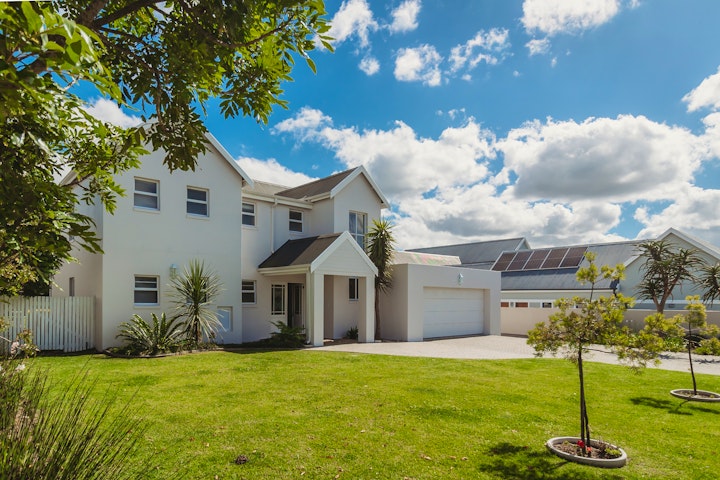 Western Cape Accommodation at 61 Longbridge | Viya