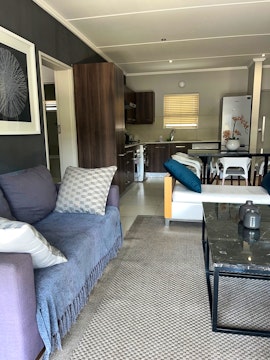 Johannesburg Accommodation at Luxury Sandown Apartment | Viya