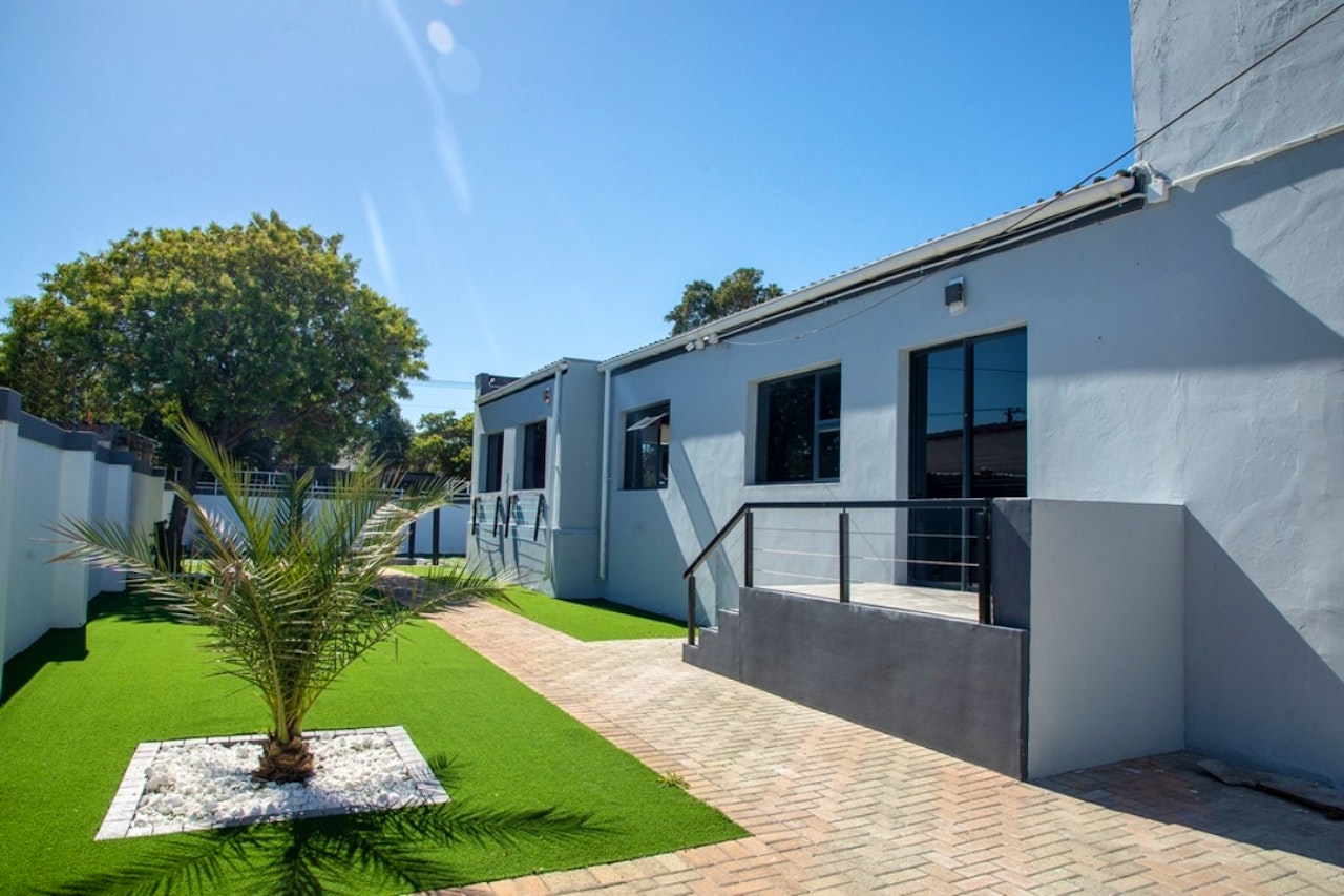 Bloubergstrand Accommodation at  | Viya